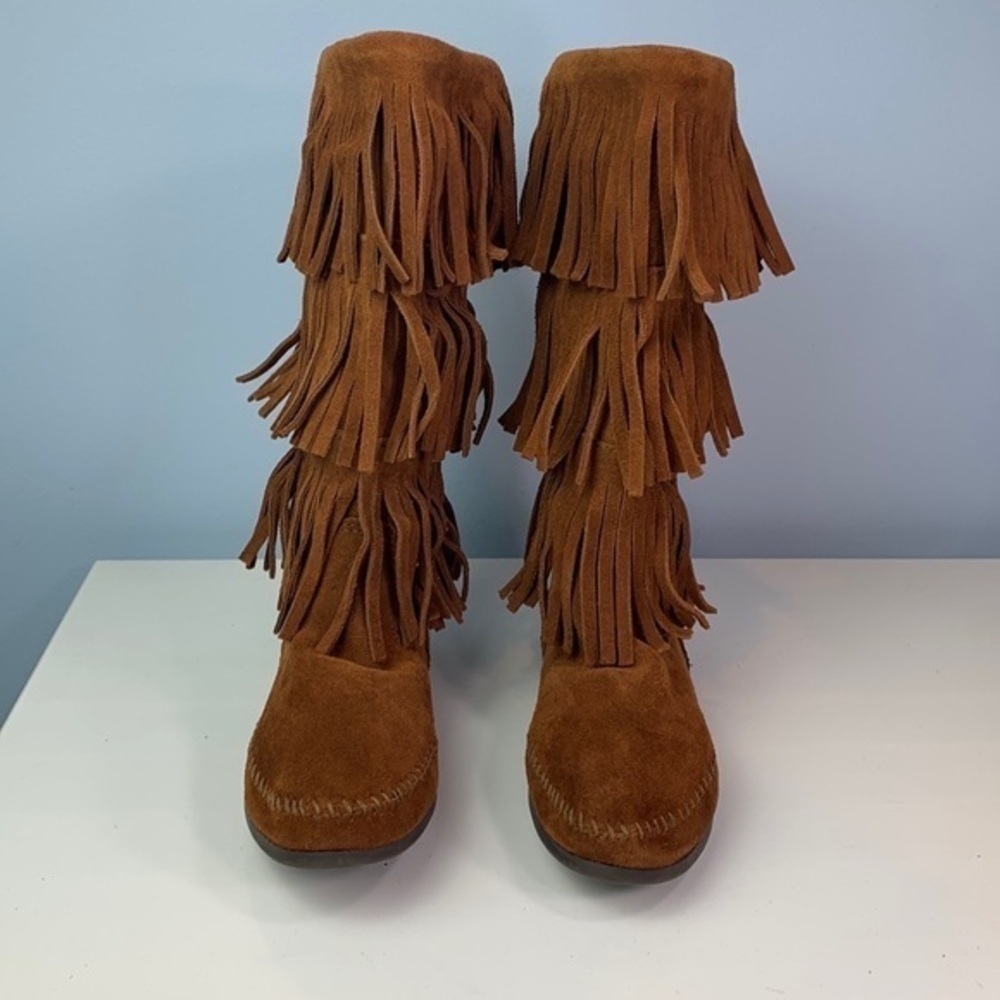 Minnetonka 3-Layer Fringe Boots - Picture 4 of 11